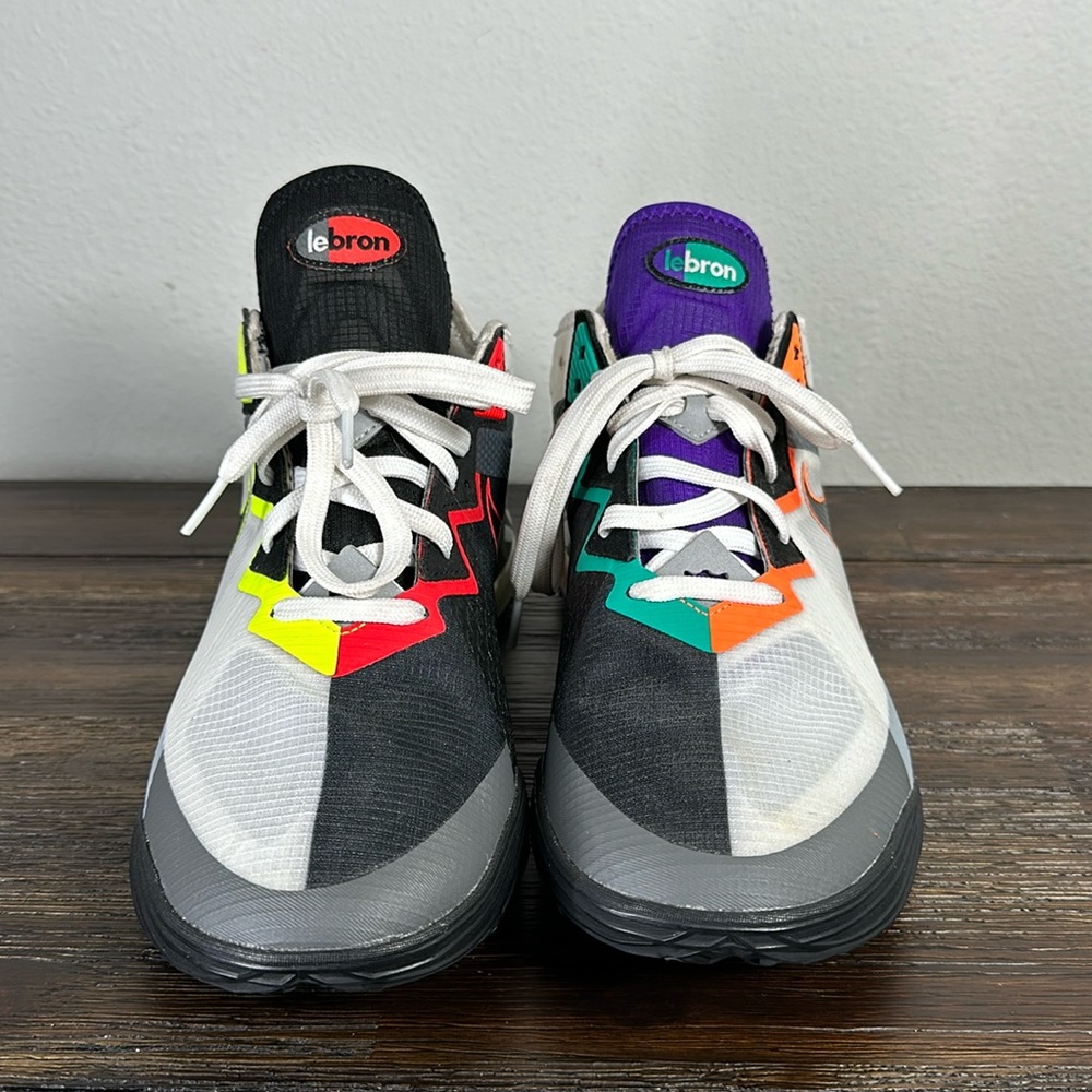Nike LeBron 18 Low ‘Greedy’ - sz9.5